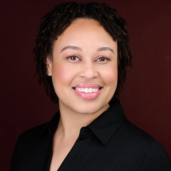 Meet your Posher, LaKesha - Picture 1 of 1